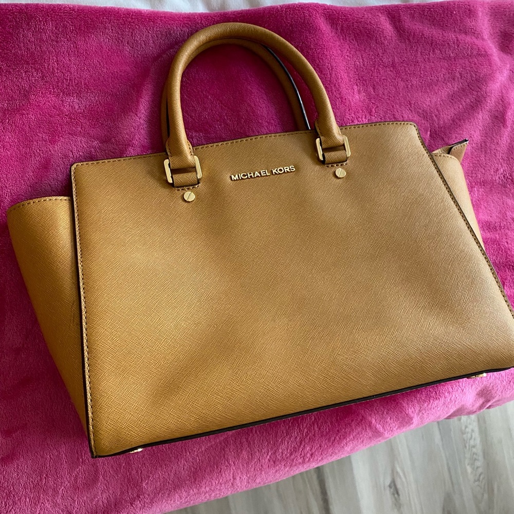 Michael Kors Bag